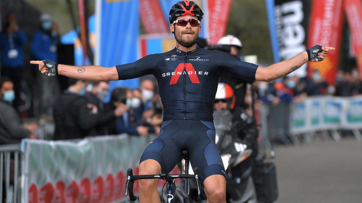 Ineos Grenadiers cycling team    Source: Eurosport