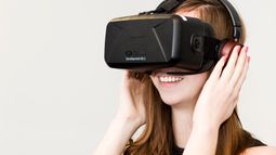nDreams_woman-in-VR-gear-(1)