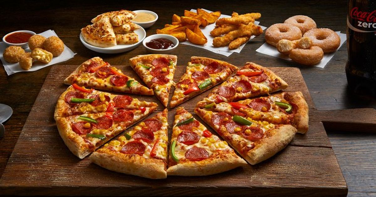 Domino's pizza just store eat