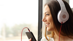 smartphone,_listening,_sized