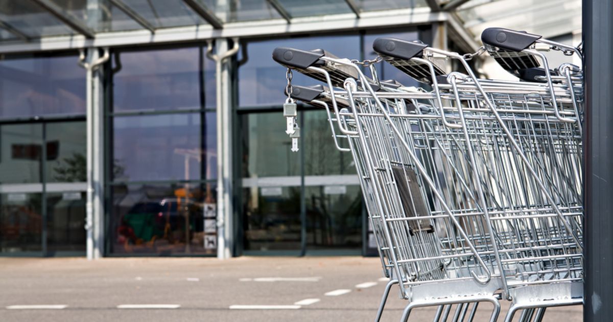 Shares of PriceSmart gain after company posts increase in fiscal 2Q