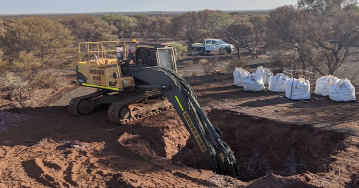 Element 25 commences mining bulk samples for metallurgical pilot ...