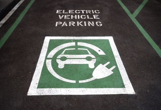 EV