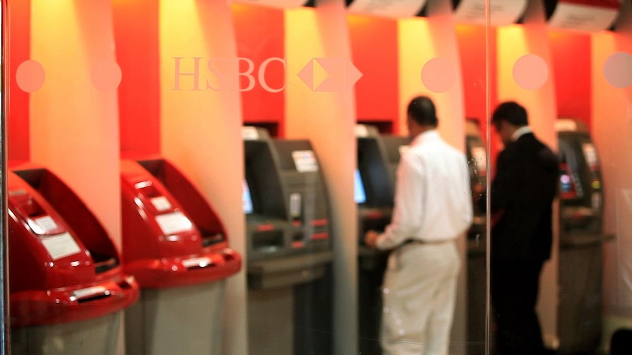 HSBC’s First Direct restokes current account war with offer of cash ...