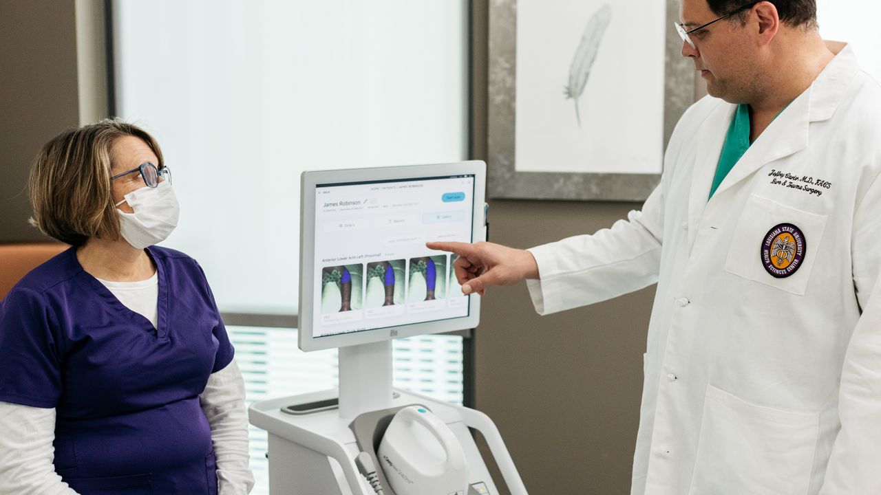 Spectral AI executives acquire shares as company advances AI wound care ...