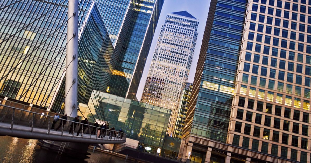 Giełdy zamykają się w górę po wzroście inflacji w sektorze usług – zauważa King Charles w druku