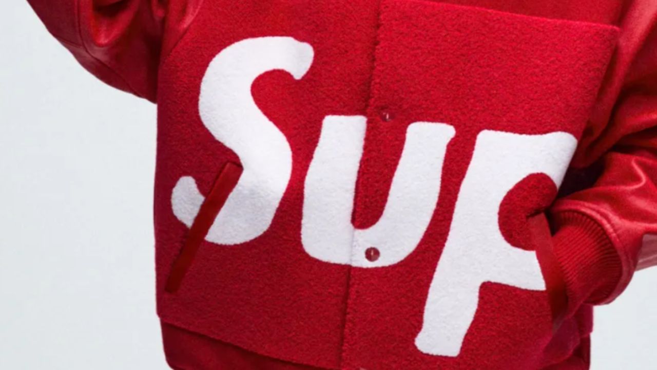 Supreme clothes