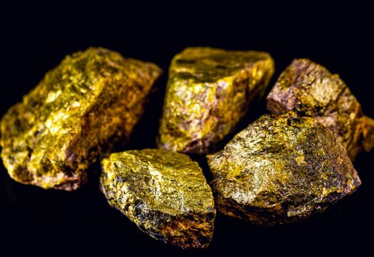 Standard Uranium completes drilling at Sun Dog Project, targets high-grade uranium at Wishbone area
