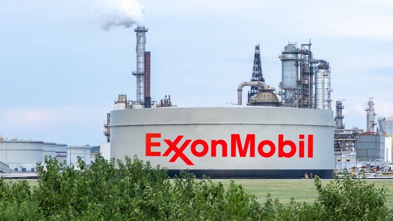 Exxon flags $2.6bn write down in California | NYSE:XOM, XETRA:XONA