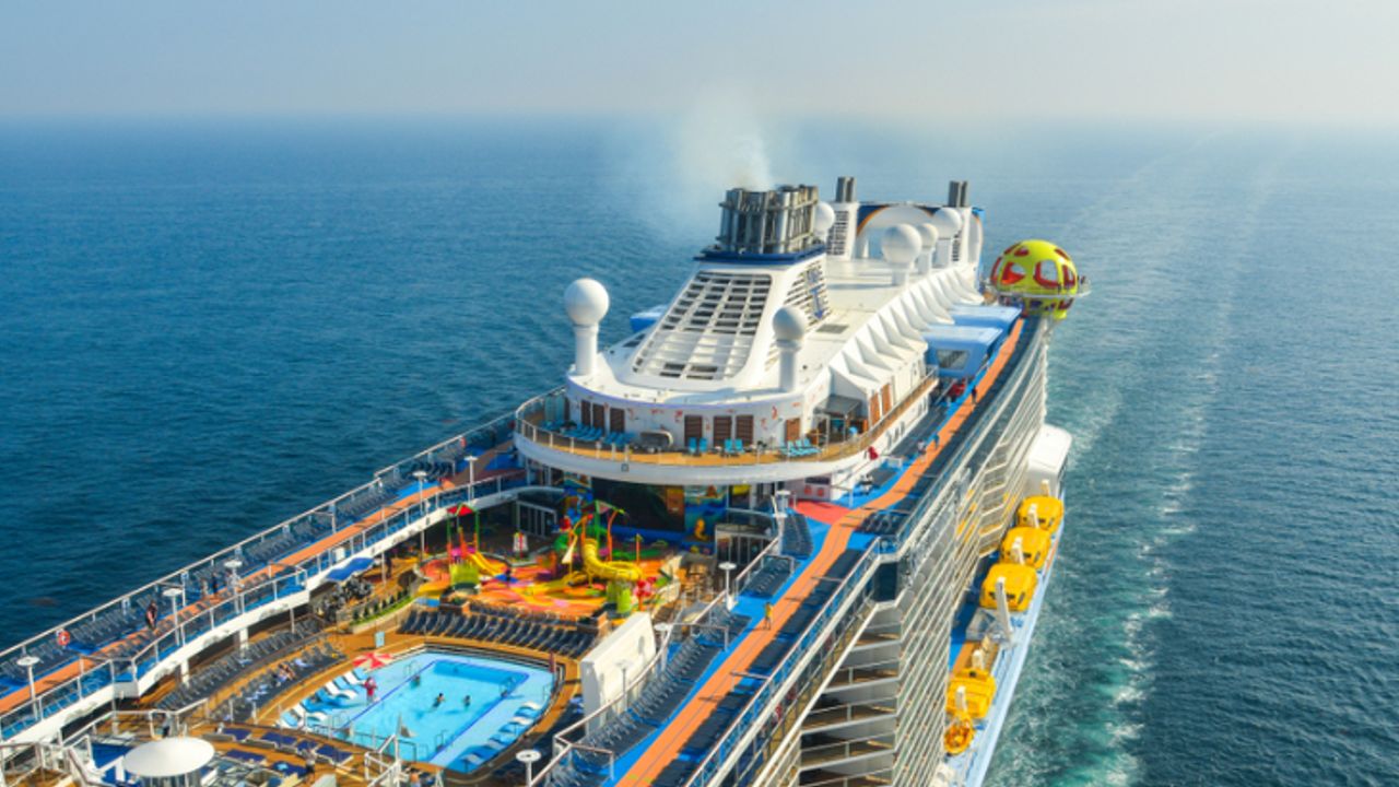 Carnival cruiser