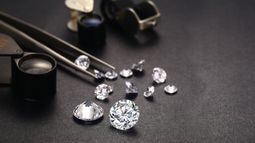 Collection of diamonds