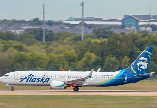 asaka airlines plane