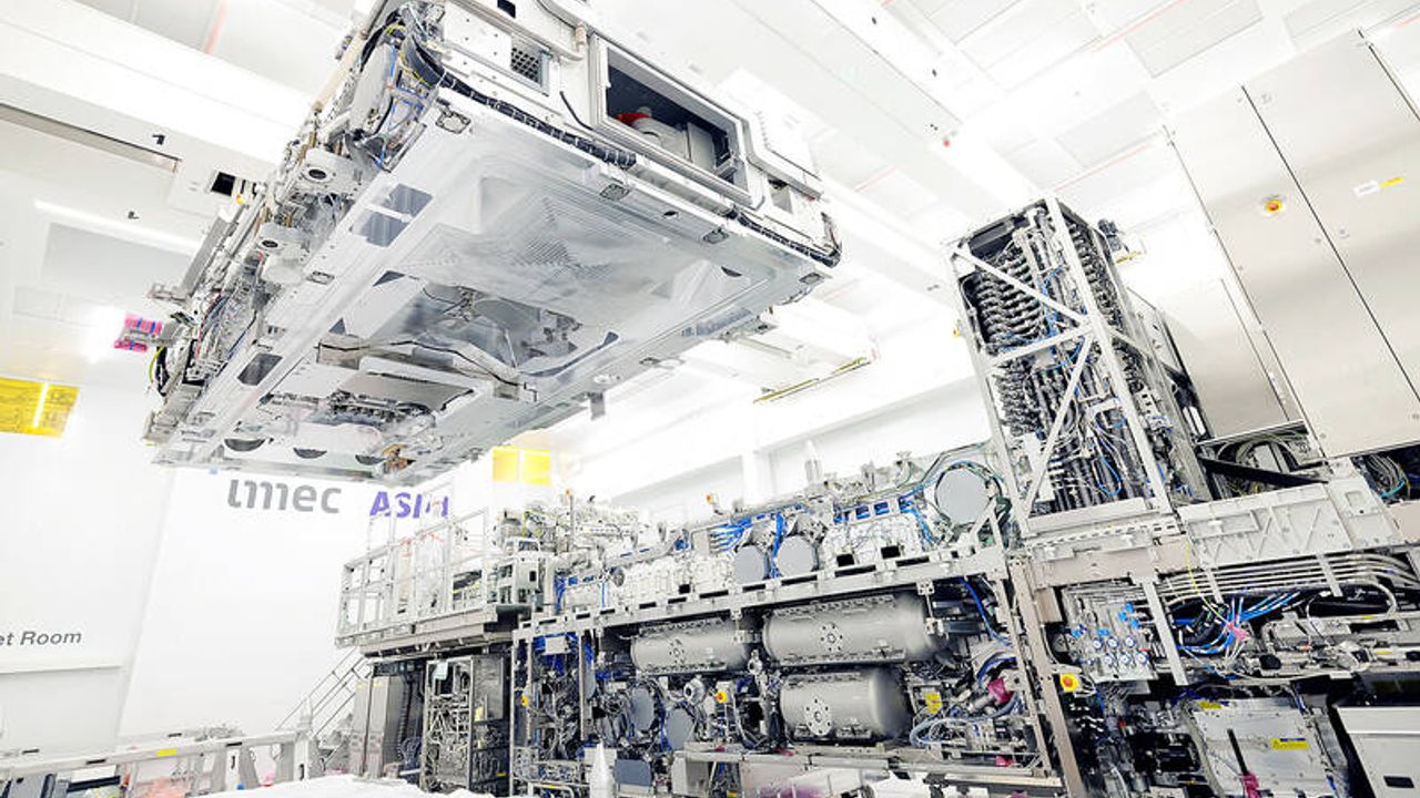 ASML jumps as US government eyes tweaks to China chip measures | NASDAQ ...