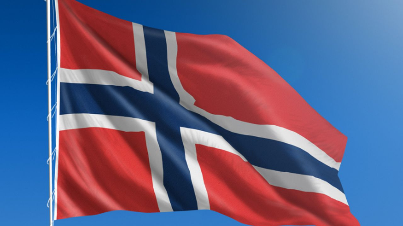 Frasers launches bid to fully acquire Norwegian sports retailer XXL ...