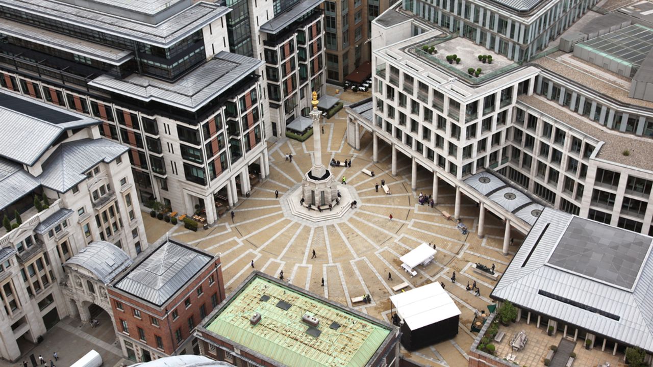LSEG sells Euroclear stake at a €9bn implied valuation | LSE:LSEG