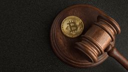 Bitcoin, gavel