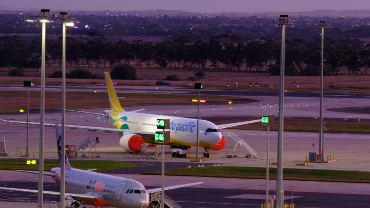 Dexus faces forced sale of Melbourne Airport stake over alleged ...