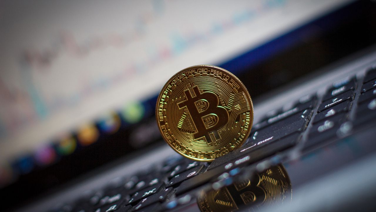 BlackRock Inc - Trump's crypto silence restrains Bitcoin as Fink forecasts $700k