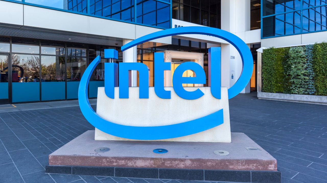 Intel delays opening of semiconductor factory again amid acquisition ...