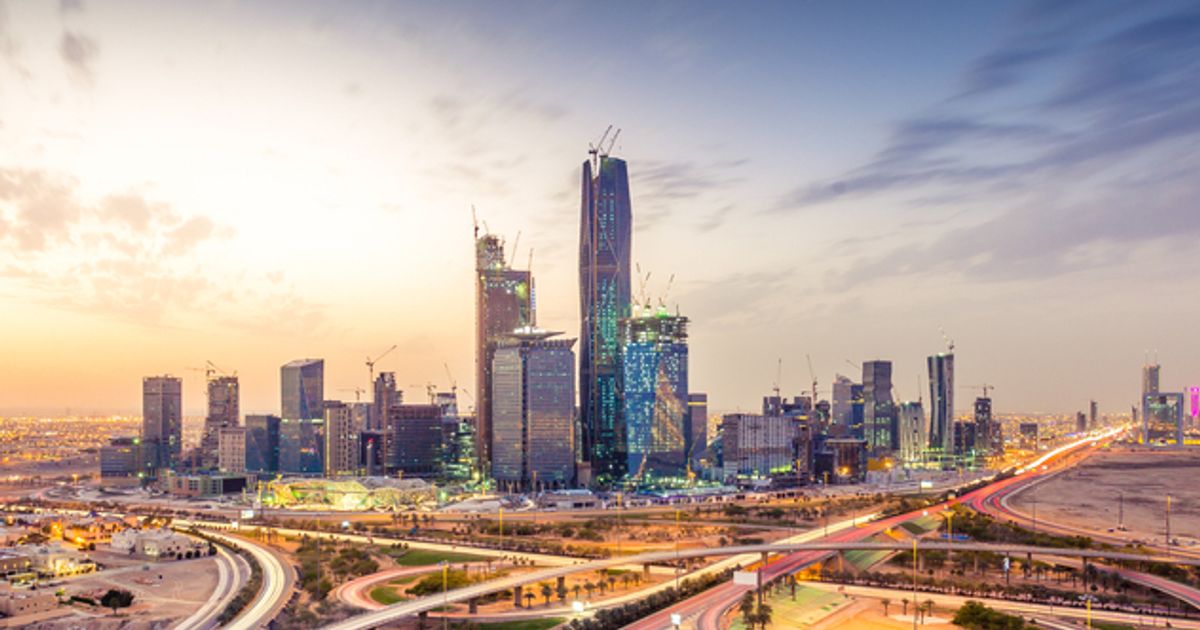 Resource Minerals delivers high-grade gold and silver assays from Saudi rock chips 