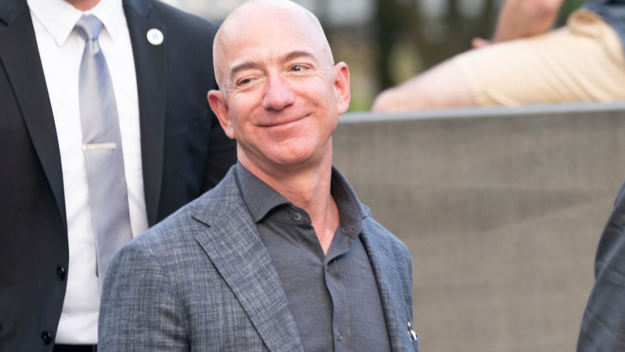 Amazon's Bezos gives his take on the AI bubble | NASDAQ:AMZN