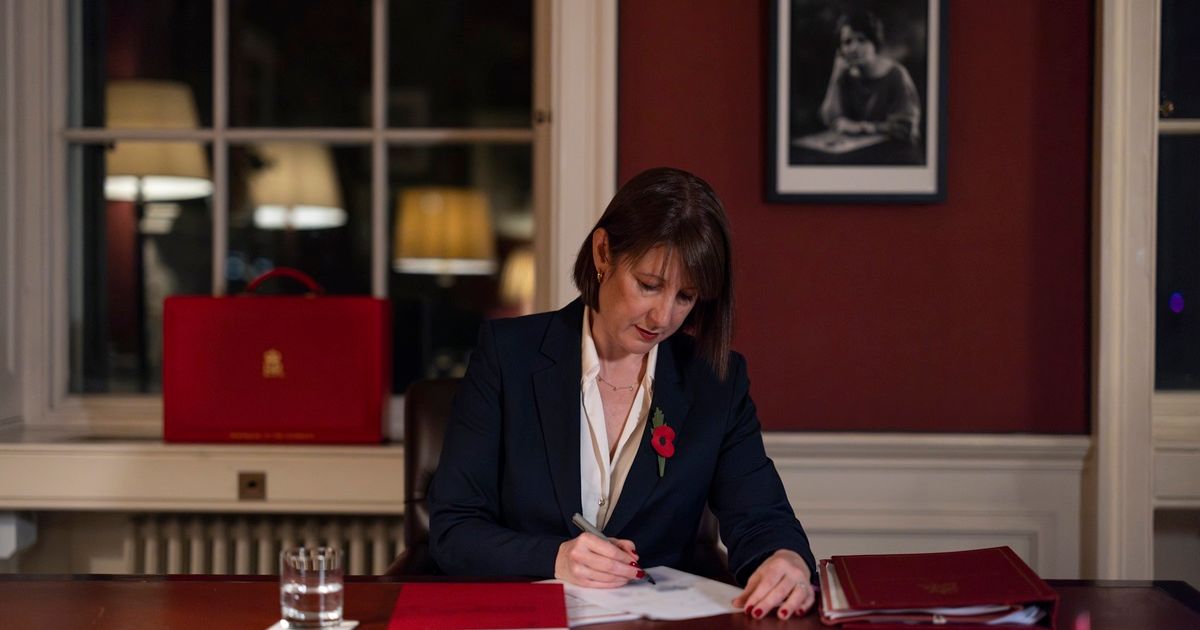 FTSE 100 Live: Stocks trade lower; gilts jump on Budget backtrack;...