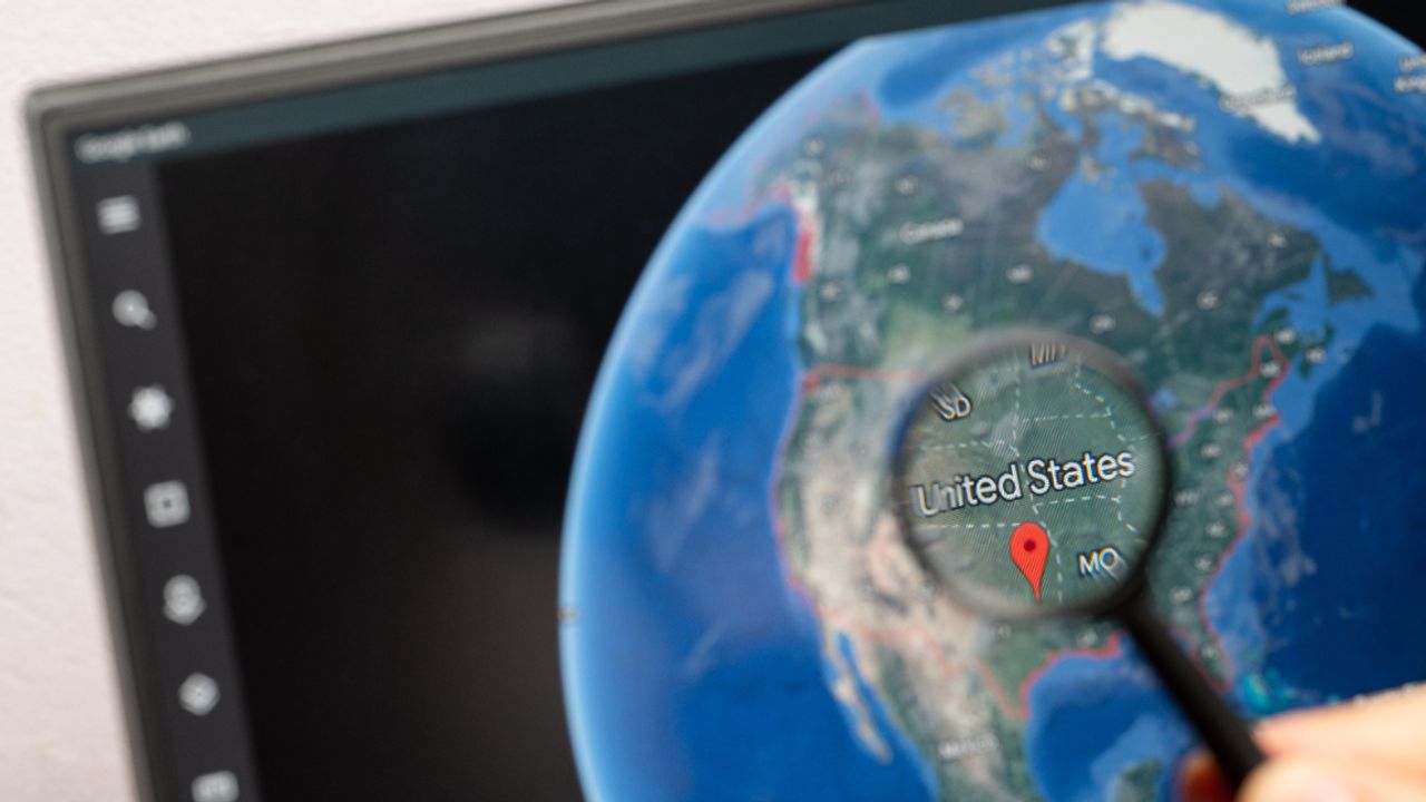 Bloomsbury gains after unveiling AI partnership with Google Cloud | LSE:BMY
