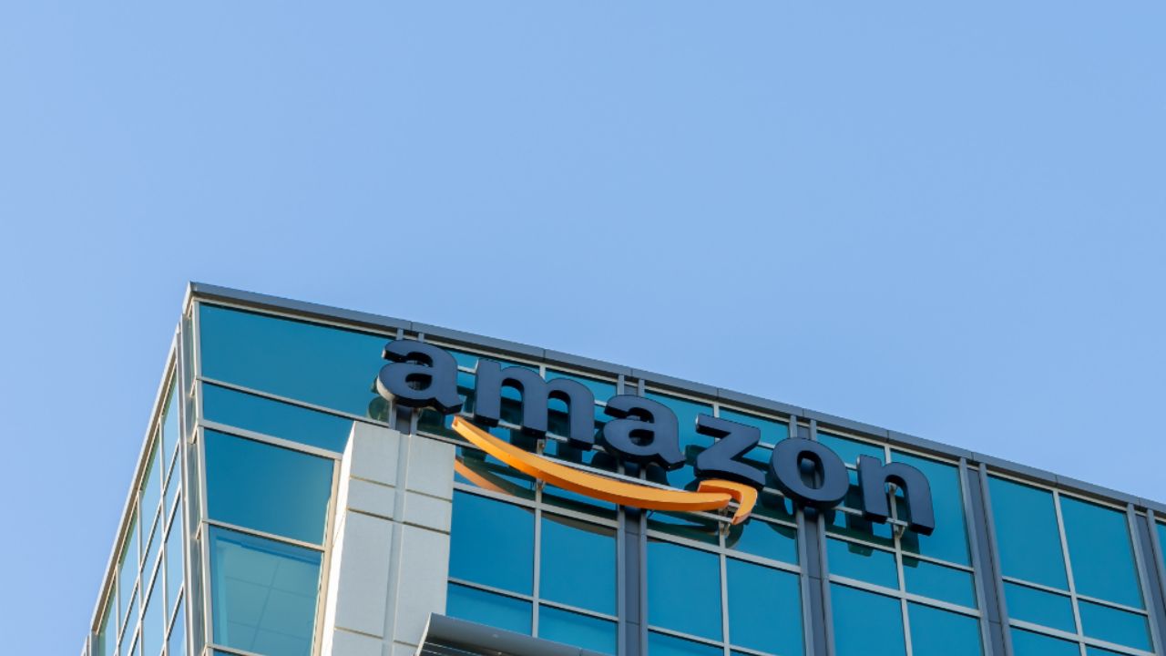 Amazon’s $12.5B Globalstar deal seen as long-term strategic bet ...