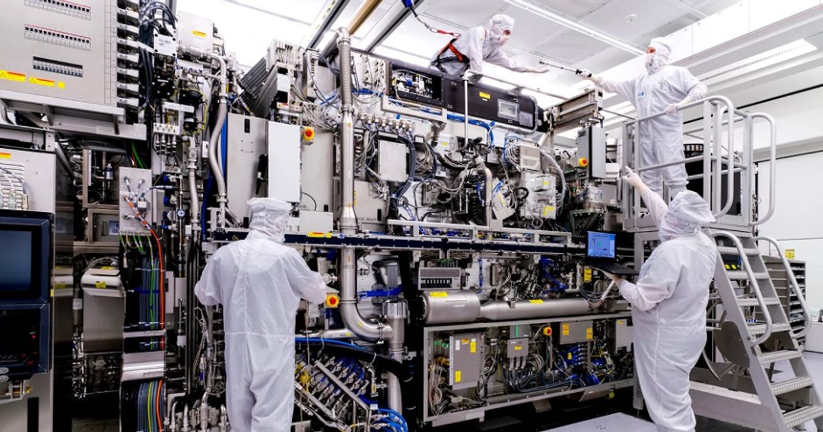 ASML lifts 2026 sales forecast as AI demand drives profit growth