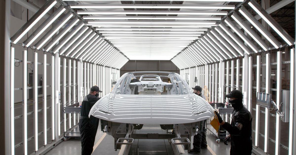 Uber strengthens self-driving ambitions with new Lucid investment ...