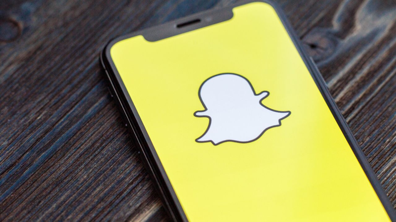 Snap to lay off about one-sixth of workforce in cost-saving push | NYSE ...