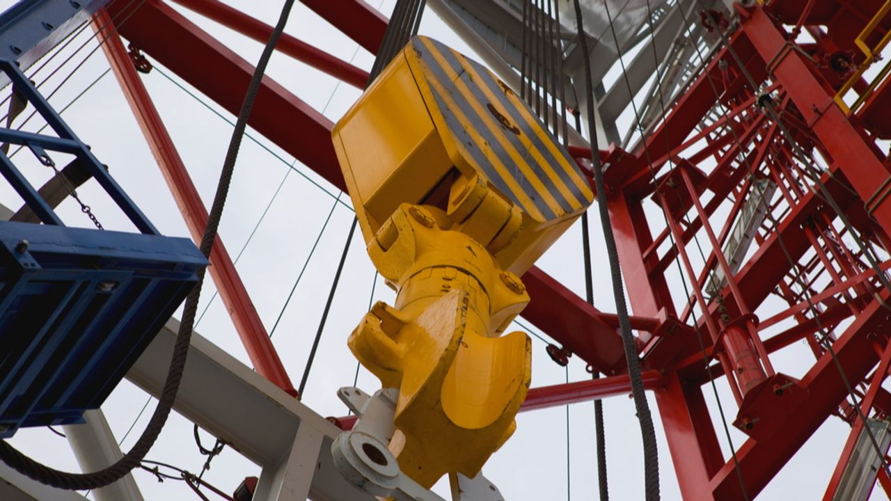 Georgina Energy shares lifted as it signs up Hussar rig contractor ...