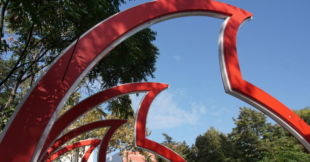 Vodafone swings to profits as Germany returns to top-line growth