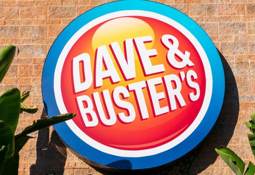 Dave & Buster's reports Q1 earnings miss as comparable sales slump