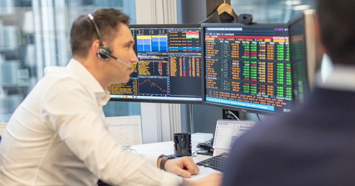 FTSE 100 Live: London stocks open lower with gold miners leading, 3i jumps