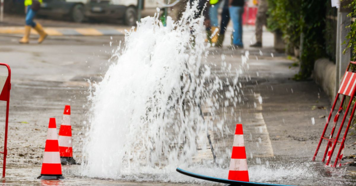 Kier wins £140m contract extension to fix South West Water leaks | LSE:KIE