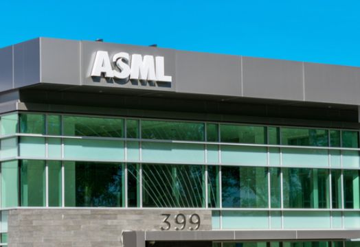 ASML Holding NV - ASML faces US questions over whether advanced chipmaking tool reached China, Bloomberg reports