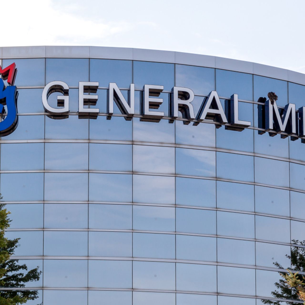 General Mills faces mounting headwinds as volume declines and profit pressures weigh on recovery