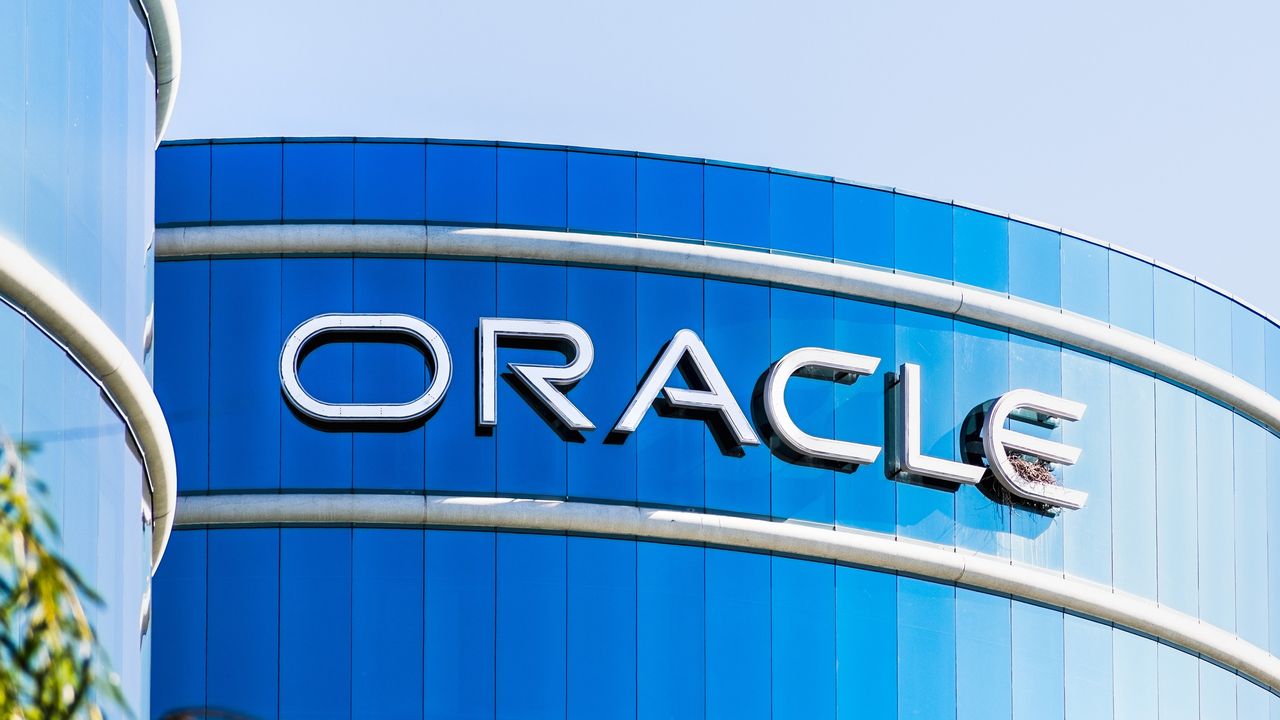 Oracle posts strong Q4 beat but $40B fundraising plan weighs on shares ...