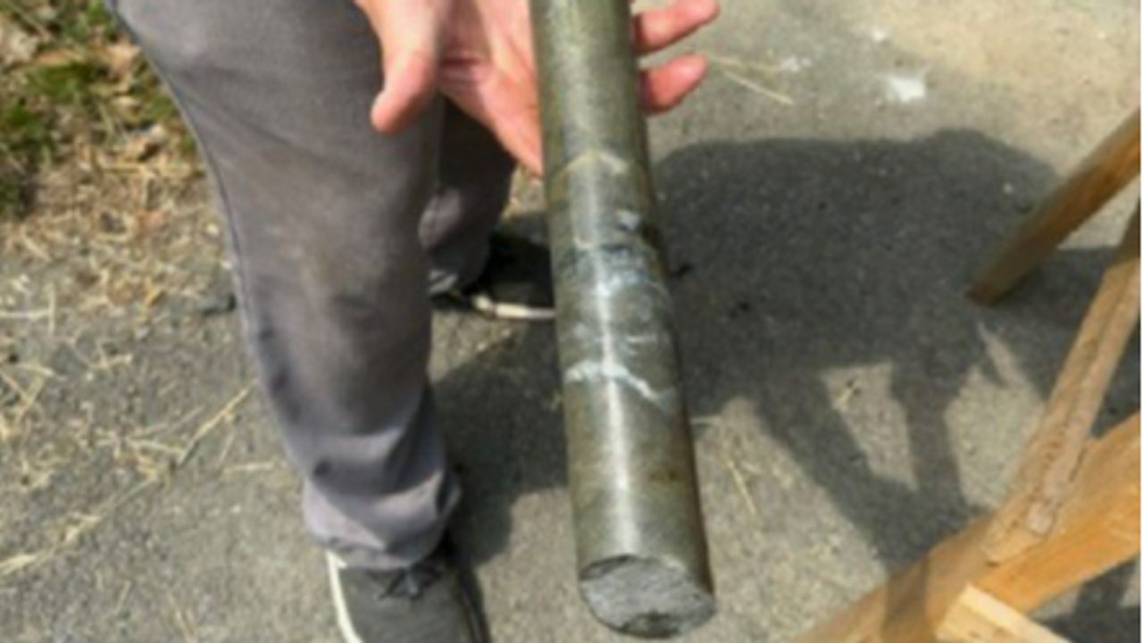 Nine Mile Metals Ltd. - Nine Miles Metals reports visual sulphide mineralization in third Wedge drill hole