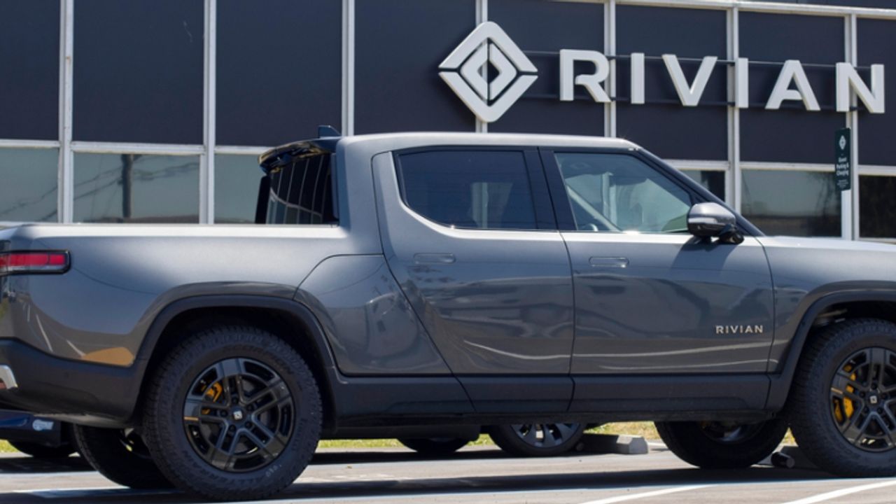 Morgan Stanley - Rivian stock falls as EV maker launches 75 million-share public offering