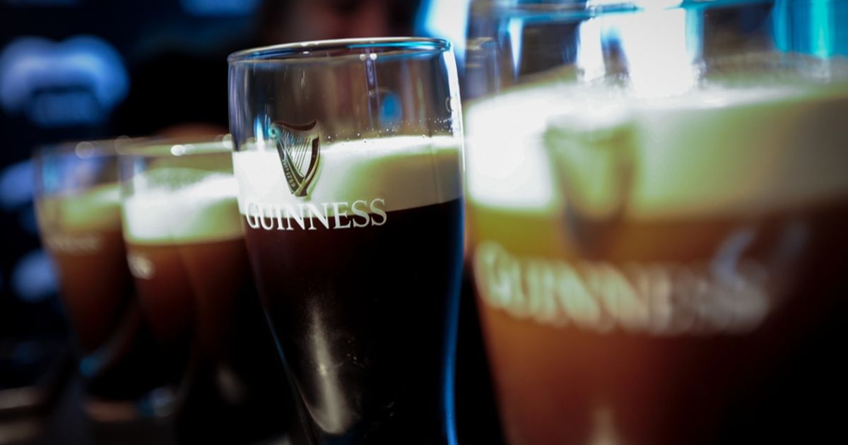 FTSE 100 Live: Diageo and WPP jump on results, US tech stocks...