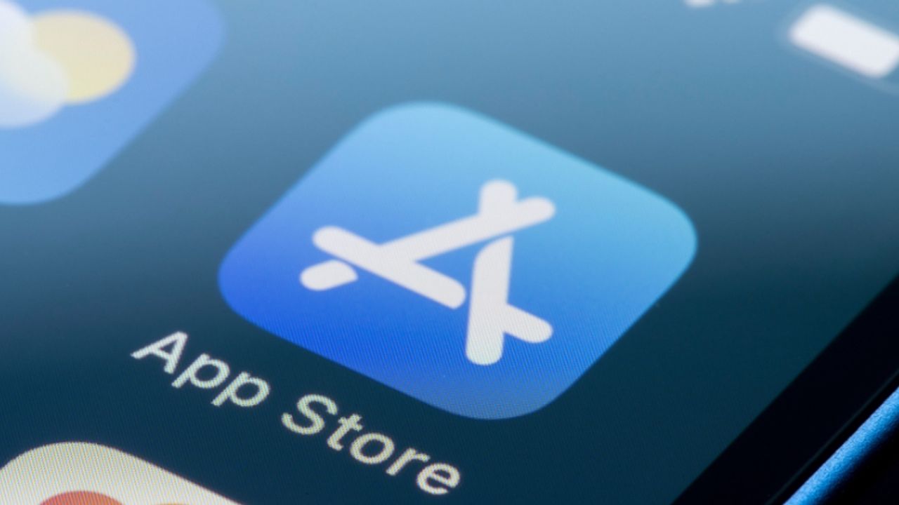 Apple App Store revenue ticks up despite falling downloads