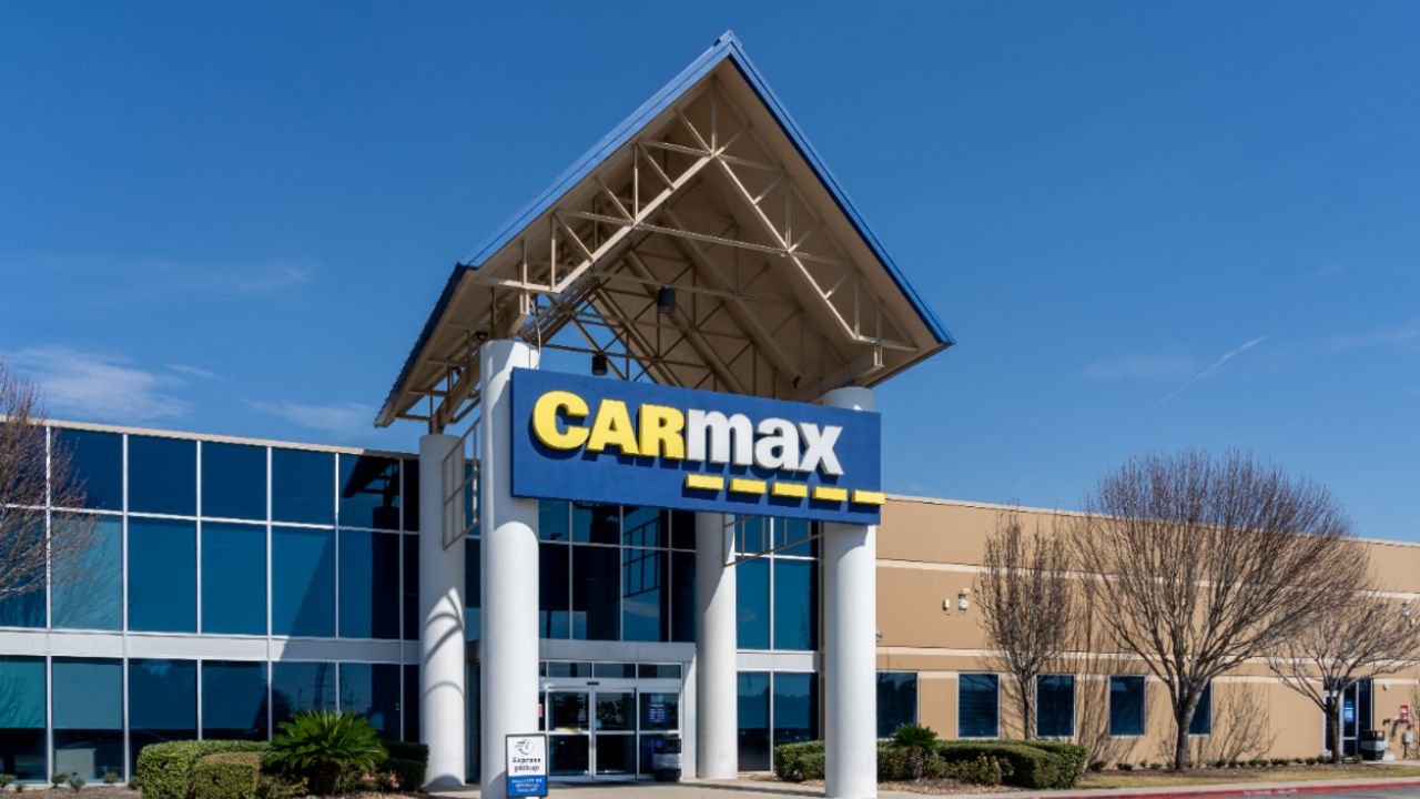 CarMax earnings surge as used vehicle sales jump | NYSE:KMX