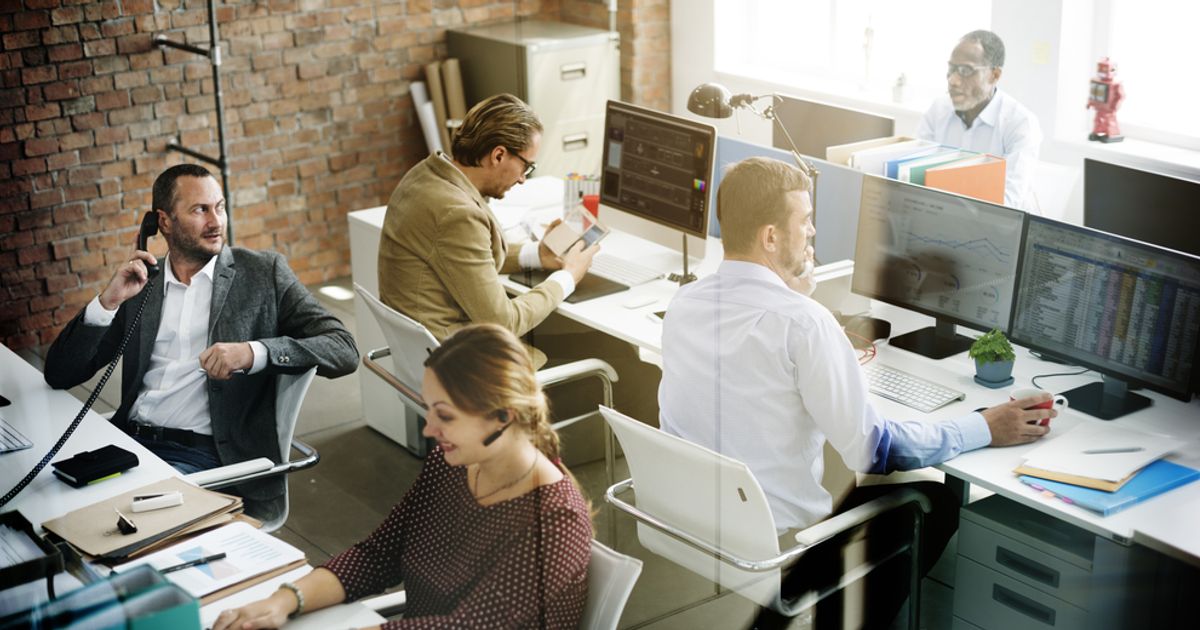 UK private pay growth slows to lowest since 2022