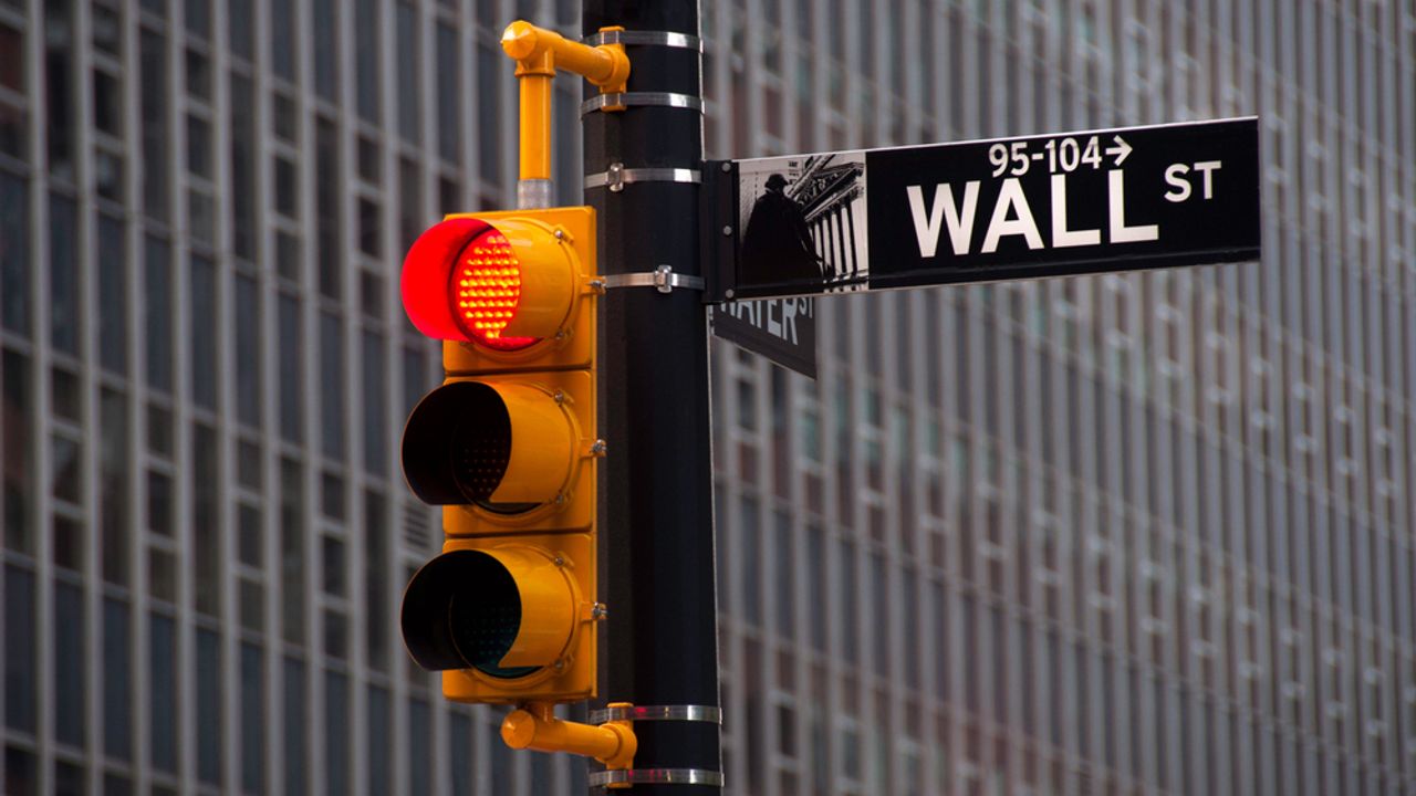Nasdaq turns positive, Dow Jones retreats as Wall Street wraps up ...