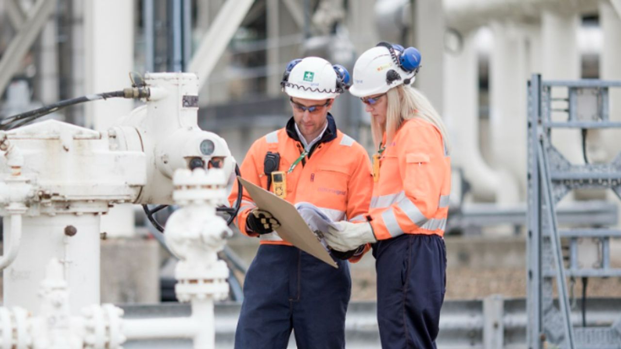 National Grid raises earnings outlook but Jefferies keeps 'hold' | LSE:NG.