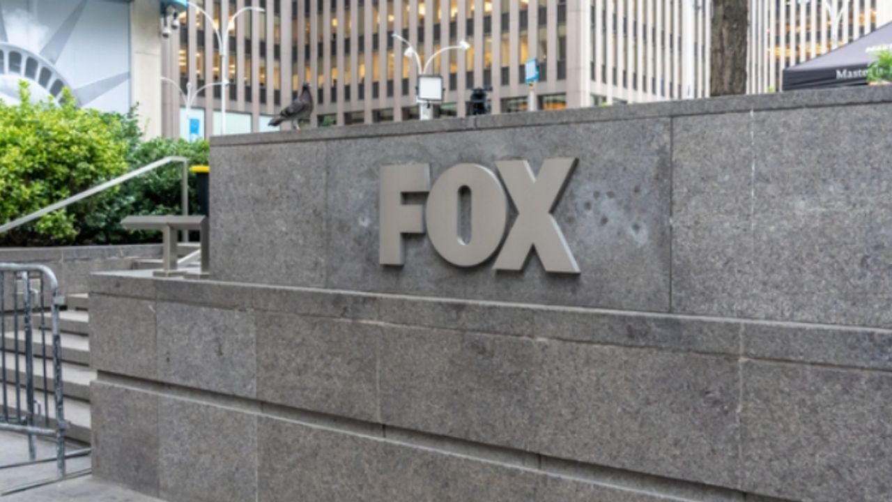 Fox upgraded to Buy at Bank of America as Roku deal boosts growth ...