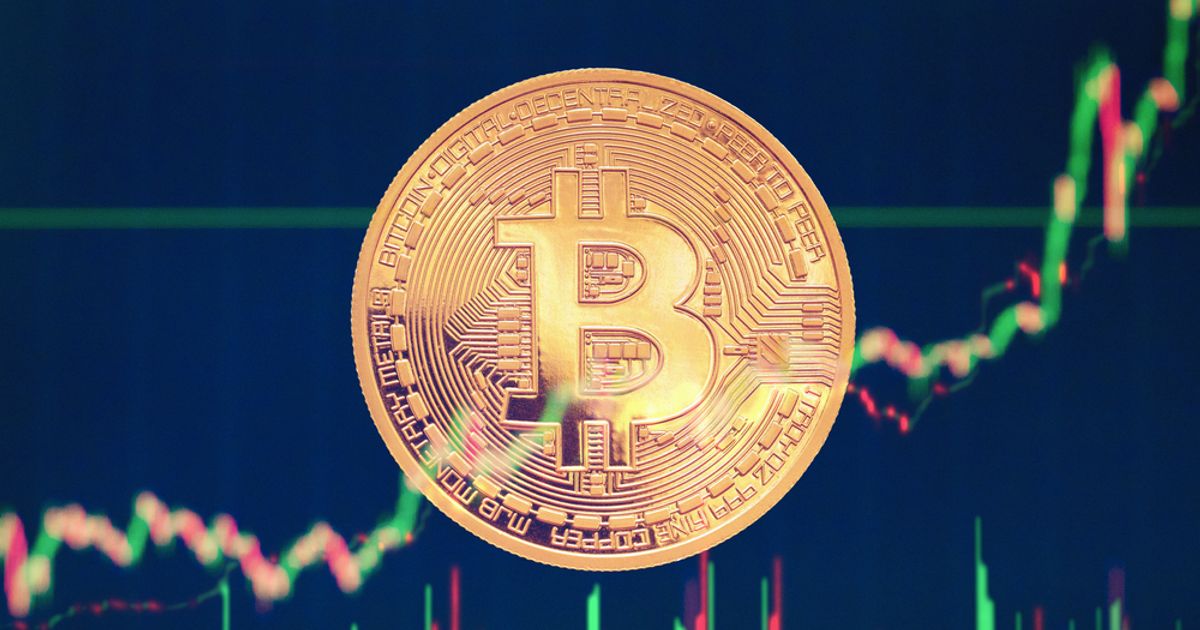 On the Chain: Bitcoin drops towards US$84,000 as dollar strength and rate fears return