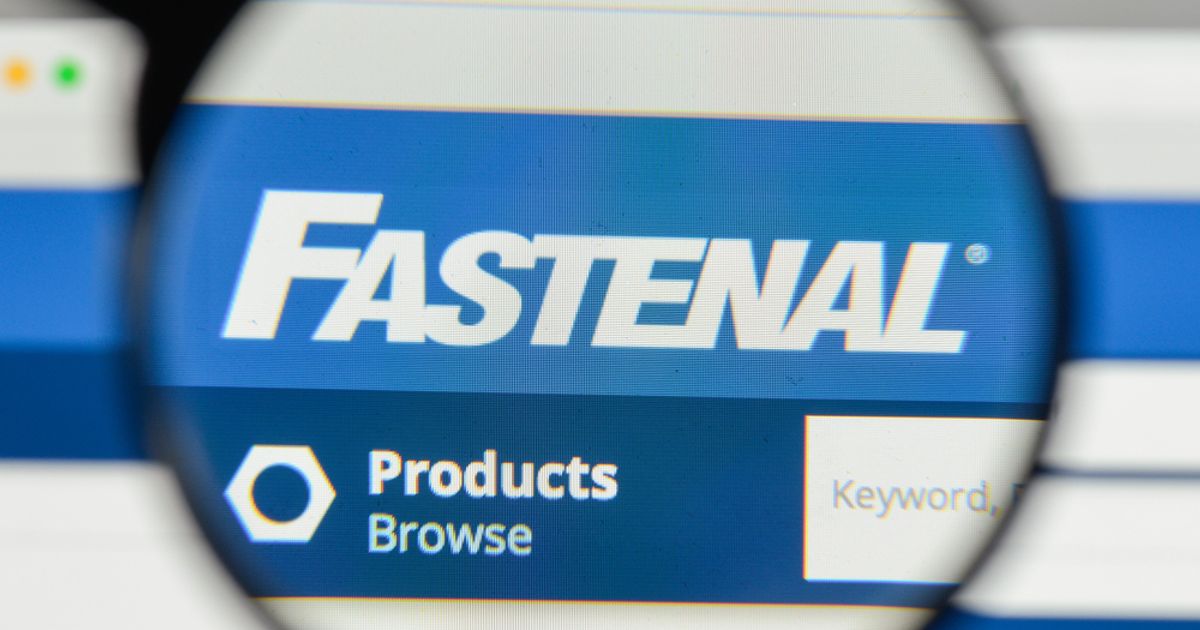 Fastenal's Contract Customers Drive 20% Profit Growth